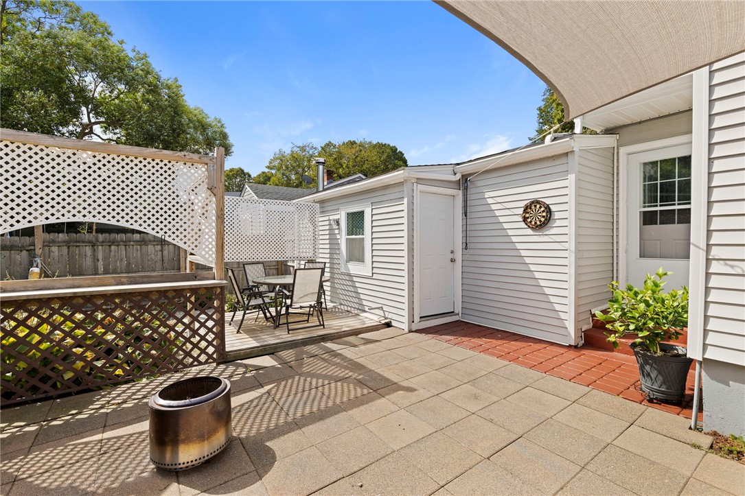 67 Linden Street Middletown, RI 02842 - Photo 38 of 49