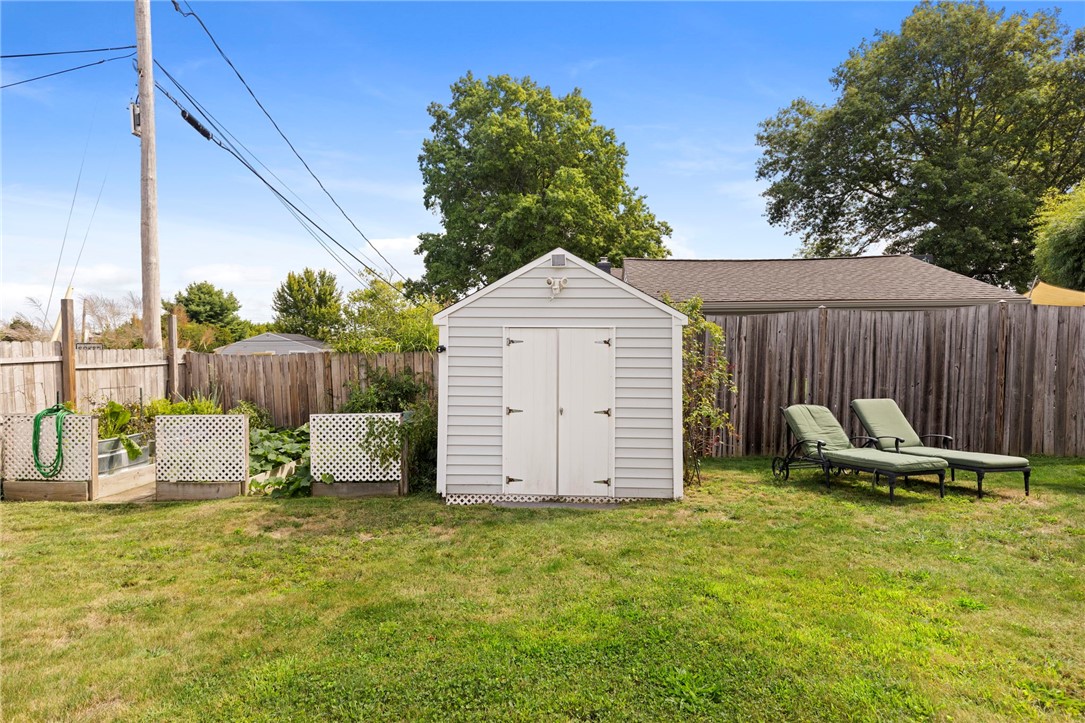 67 Linden Street Middletown, RI 02842 - Photo 42 of 49