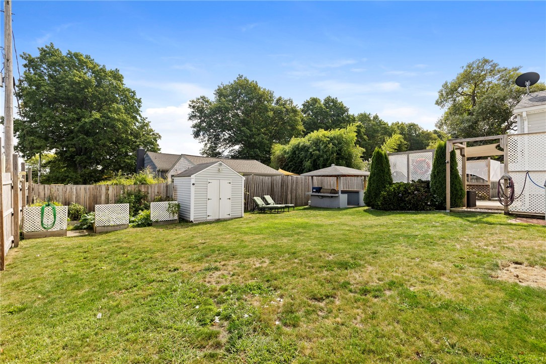 67 Linden Street Middletown, RI 02842 - Photo 44 of 49