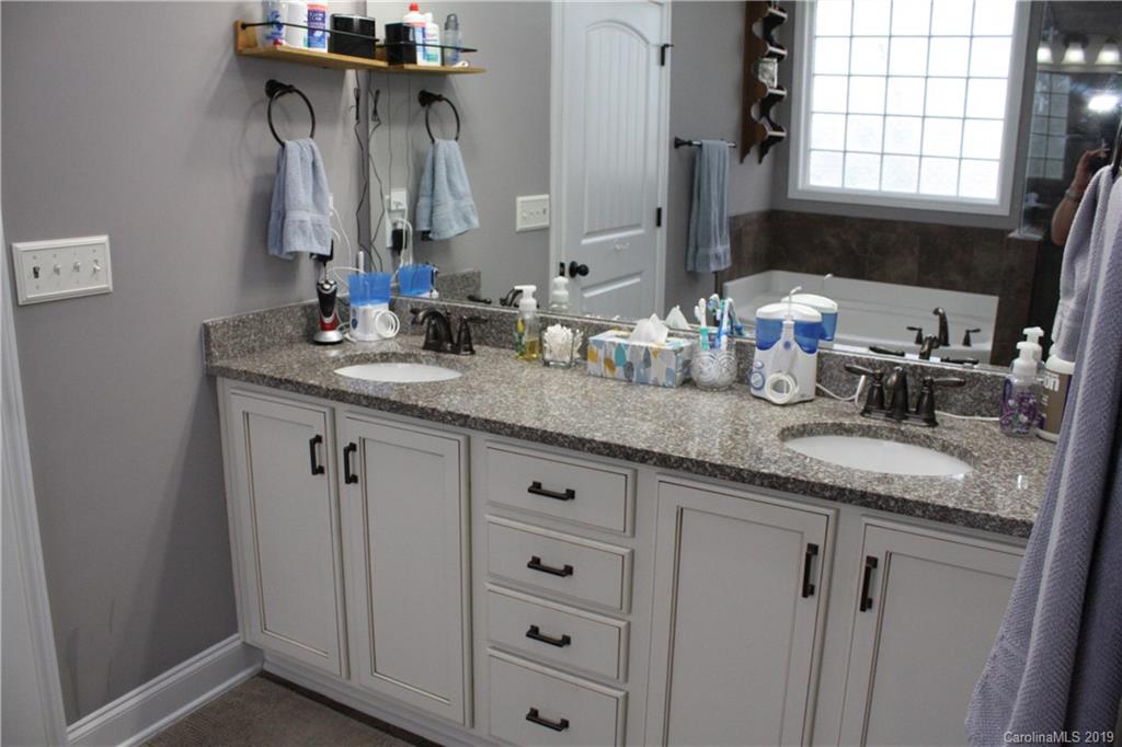 1376 Tupelo Road Clover, SC 29710 - Photo 13 of 30 Gallery Image 13