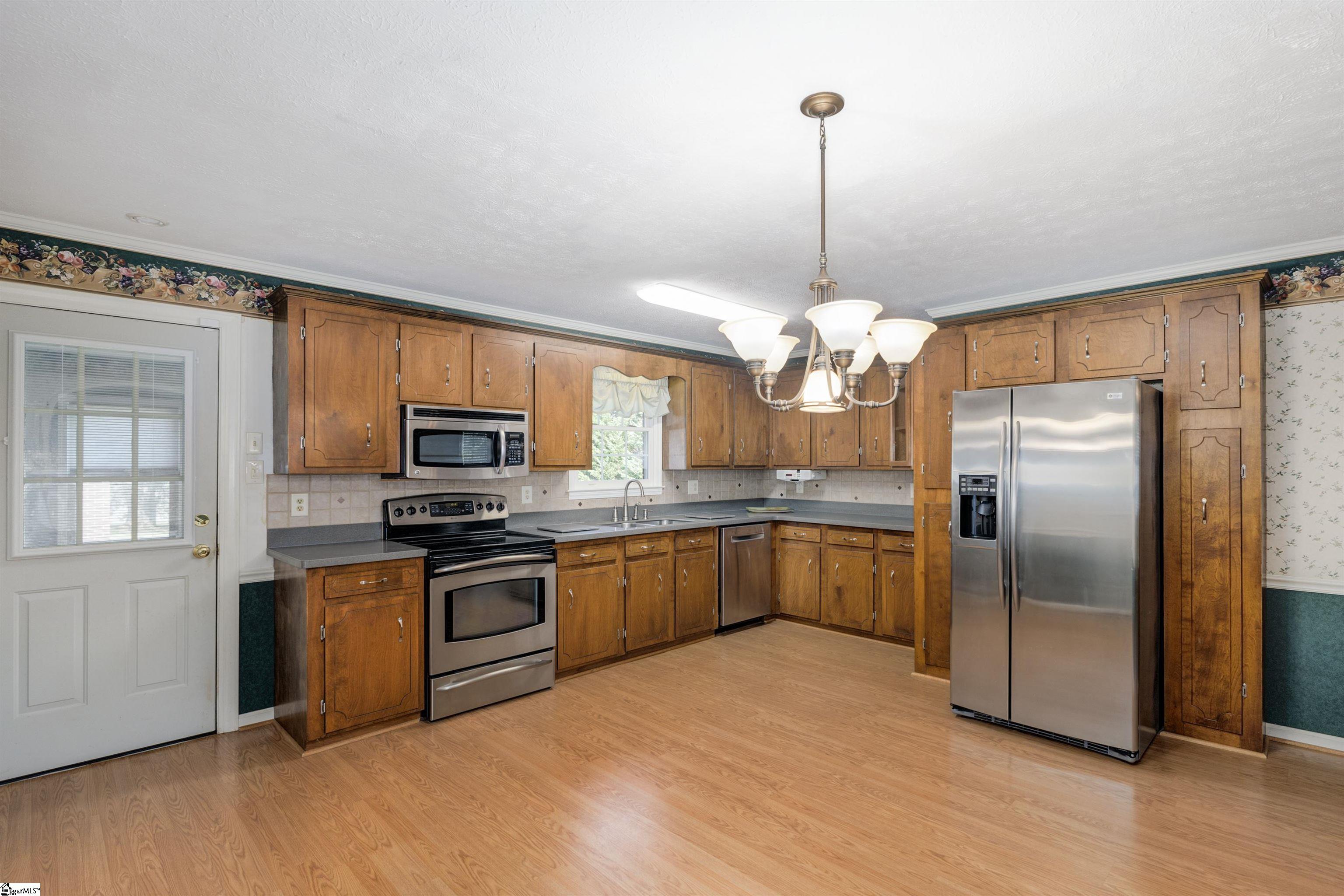 208 Cason Road Piedmont, SC 29673 - Photo 3 of 25 Gallery Image 3