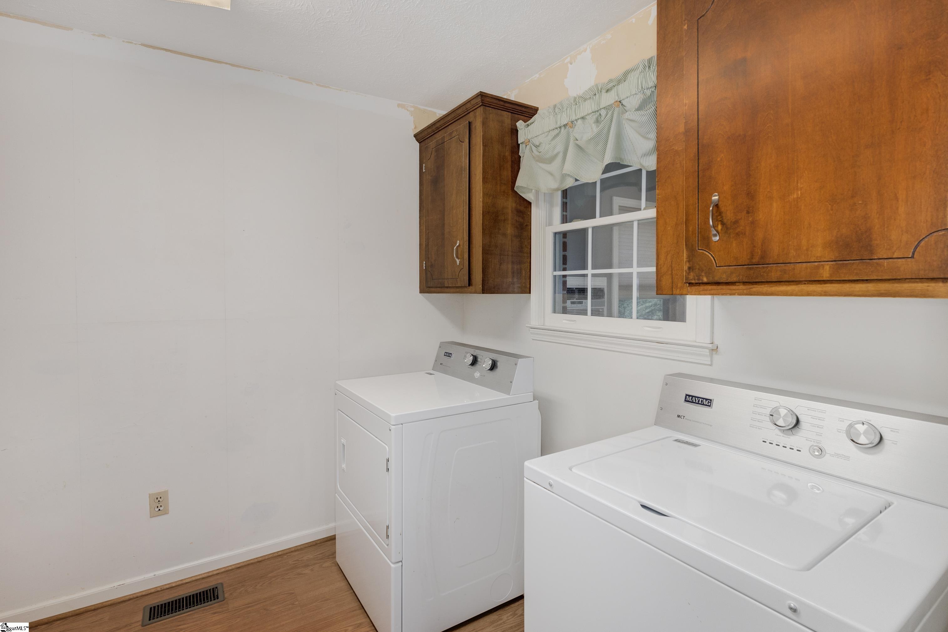 208 Cason Road Piedmont, SC 29673 - Photo 8 of 25 Gallery Image 8