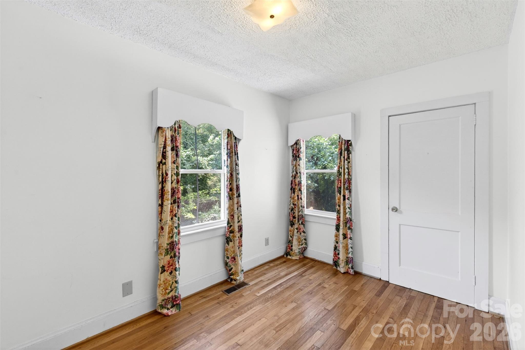 64 2nd Street Tryon, NC 28782 - Photo 17 of 33