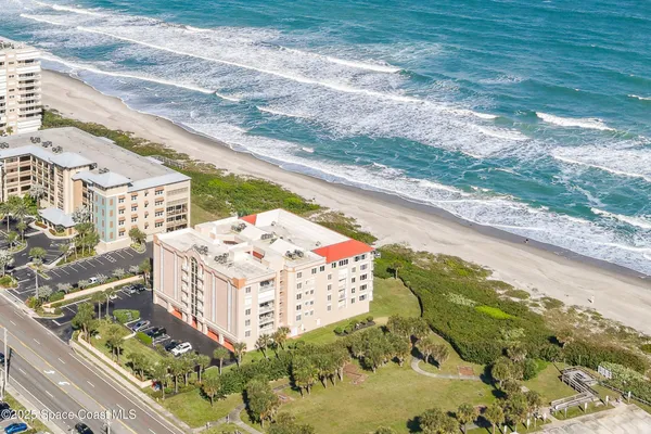 $950,000 | 735 N Highway, Unit 302, Indialantic, FL 32903