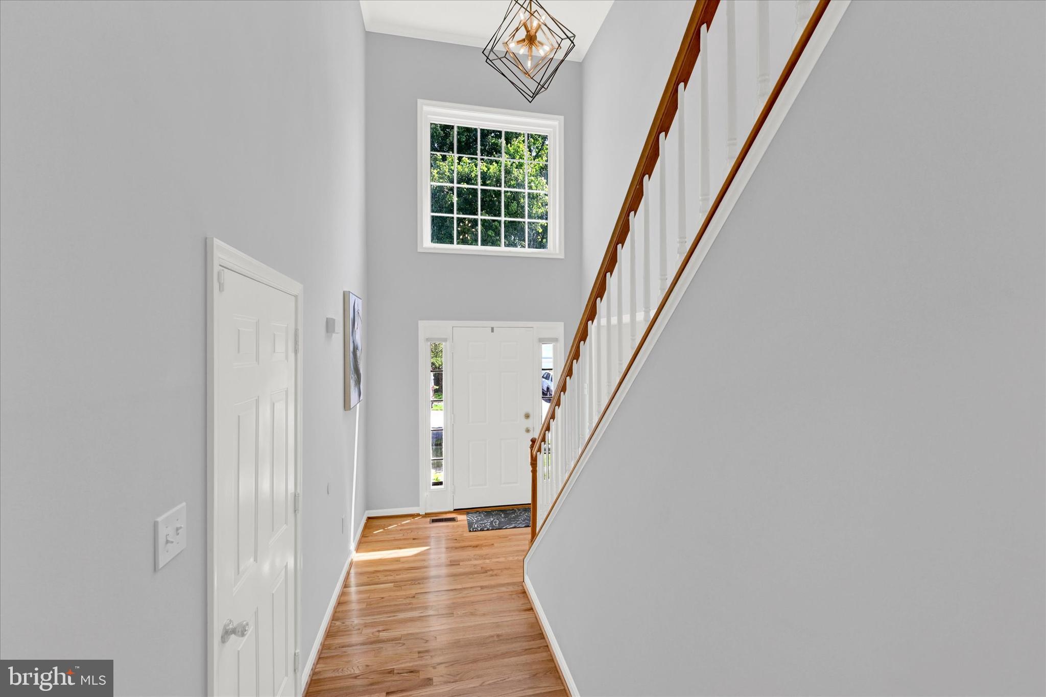 2208 Cold Meadow Way Silver Spring, MD 20906 - Photo 2 of 46 Foyer