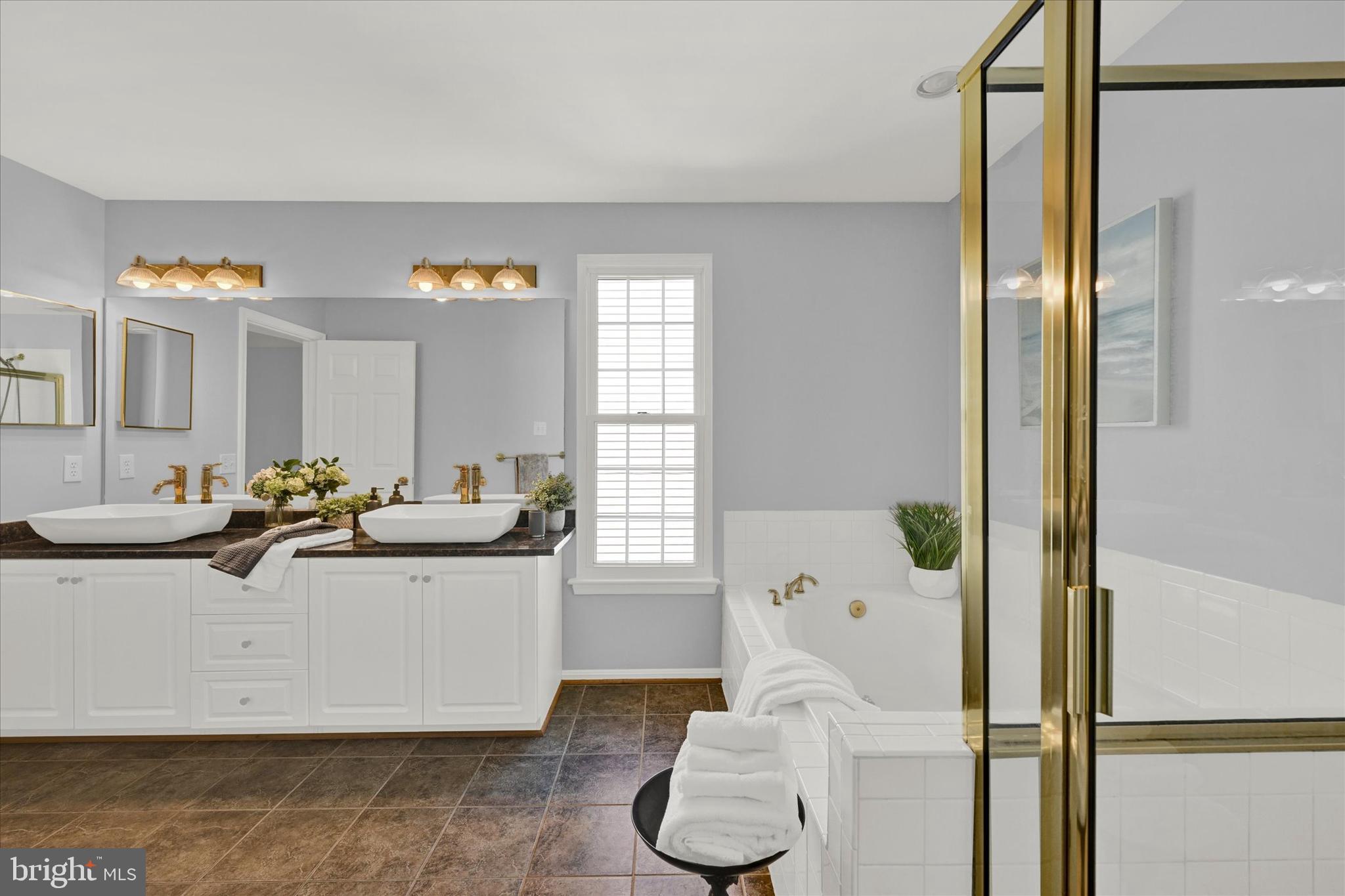 2208 Cold Meadow Way Silver Spring, MD 20906 - Photo 25 of 46 Shower and tub