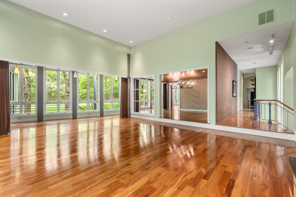 44 Maple Street Sherborn, MA 01770 - Photo 8 of 41