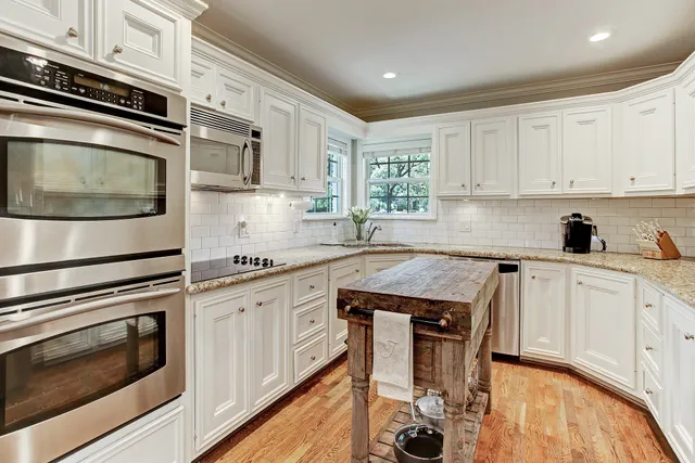 $4,300 | 751 West 43rd Street, Houston, TX 77018