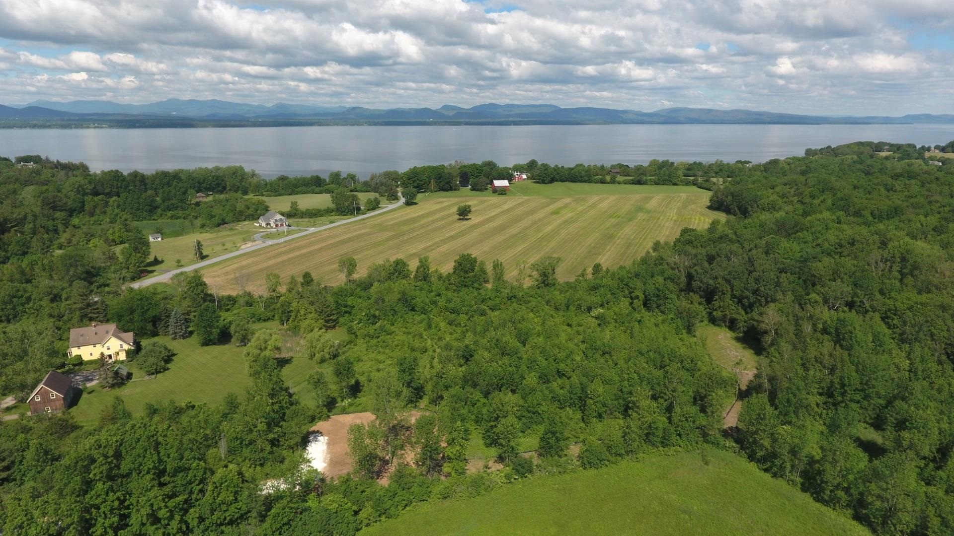 912 Lake Road Charlotte, VT 05445 - Photo 13 of 18 Gallery Image 13