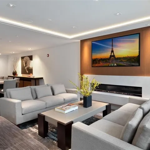 $3,100,000 | 369 North Old Woodward Avenue, Unit 307, Birmingham, MI 48009