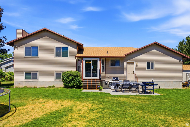 11209 Christopher Circle Sandy, UT 84092 - Photo 37 of 53