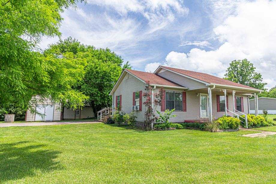 403 Gann Road Selmer, TN 38375 - Photo 3 of 16 Gallery Image 3