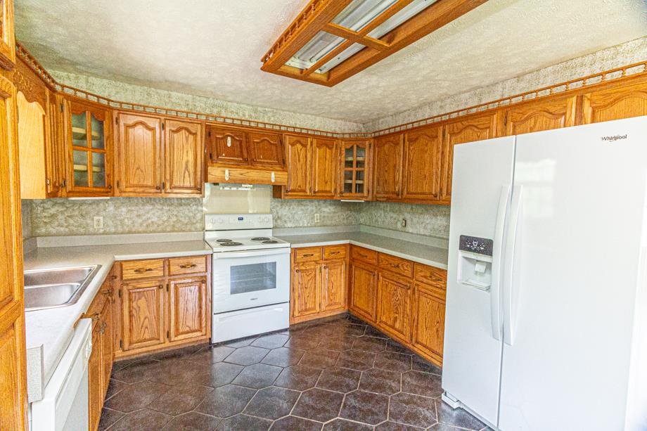 403 Gann Road Selmer, TN 38375 - Photo 9 of 16 Gallery Image 9