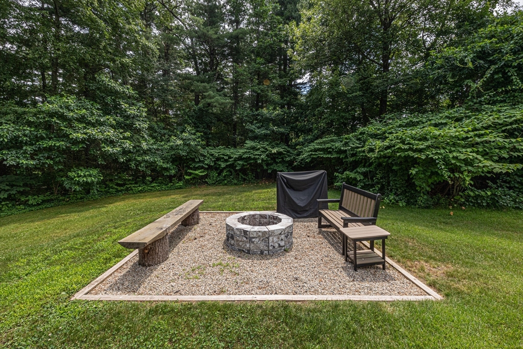 29 Bayberry Road Hanson, MA 02341 - Photo 11 of 16