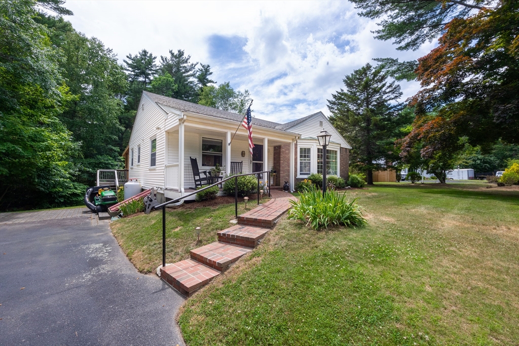 29 Bayberry Road Hanson, MA 02341 - Photo 14 of 16