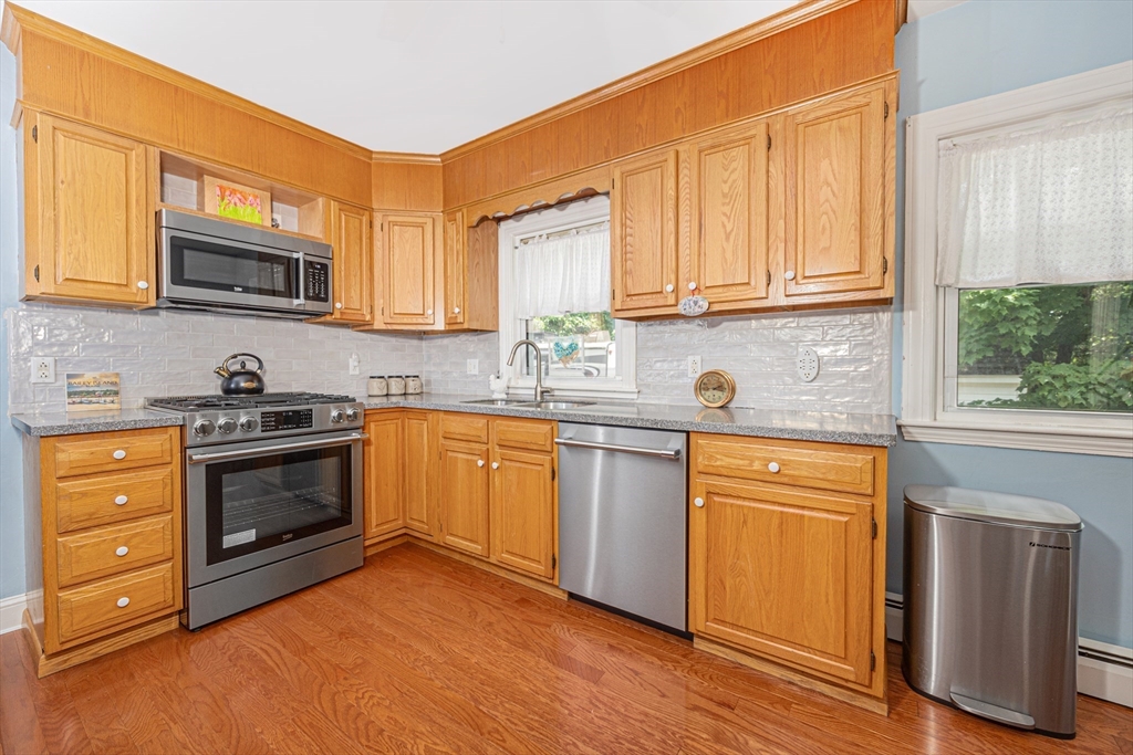 29 Bayberry Road Hanson, MA 02341 - Photo 3 of 16