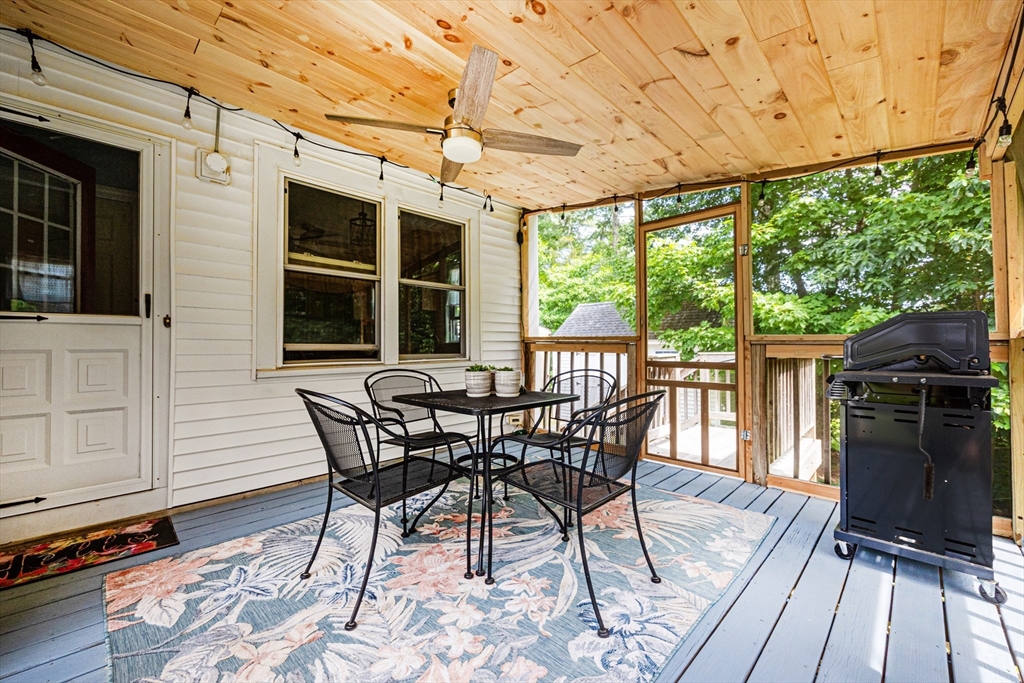 29 Bayberry Road Hanson, MA 02341 - Photo 10 of 16