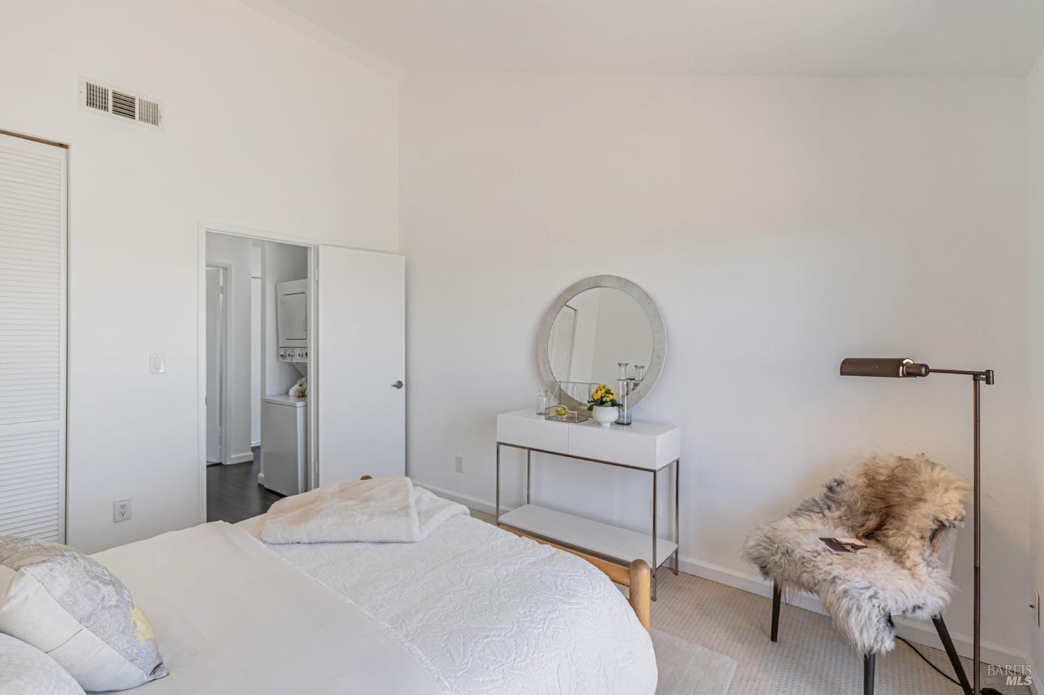 270 Channing Way, Unit 1 San Rafael, CA 94903 - Photo 15 of 32
