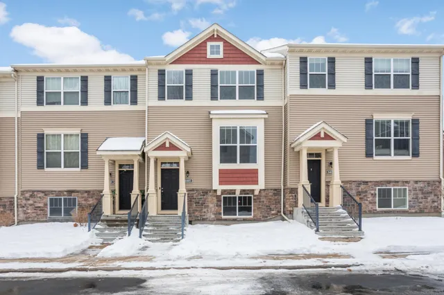 $369,000 | 8405 Norwood Lane North, Maple Grove, MN 55369