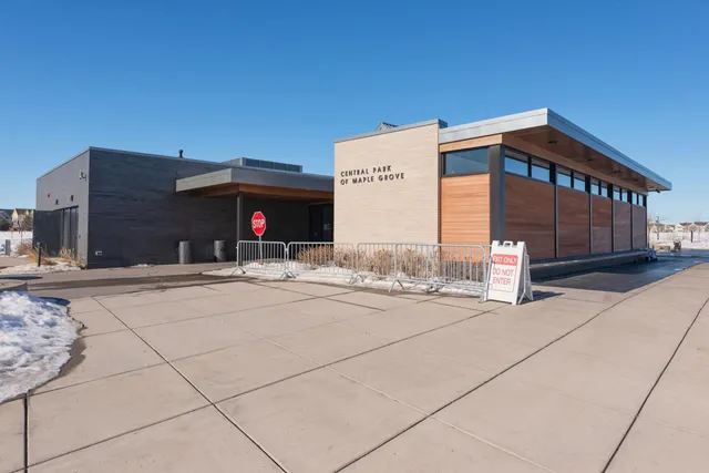 $369,000 | 8405 Norwood Lane North, Maple Grove, MN 55369