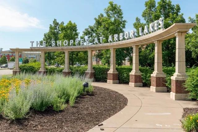 $369,000 | 8405 Norwood Lane North, Maple Grove, MN 55369