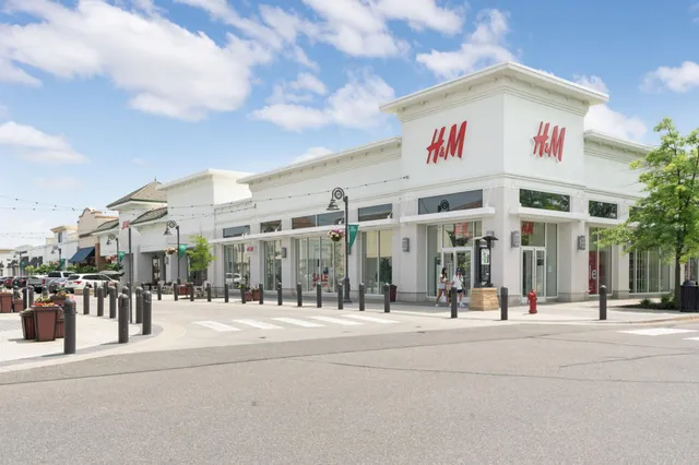 $369,000 | 8405 Norwood Lane North, Maple Grove, MN 55369