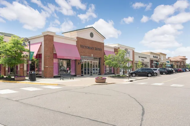 $369,000 | 8405 Norwood Lane North, Maple Grove, MN 55369