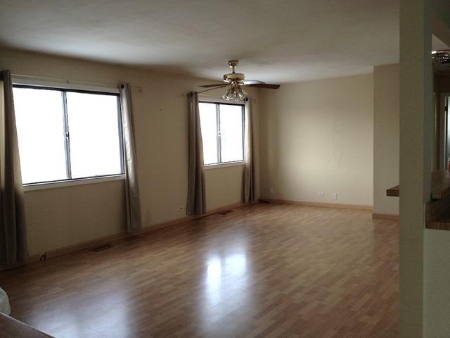 709 Sunfish, Unit 709 Schaumburg, IL 60194 - Photo 5 of 9