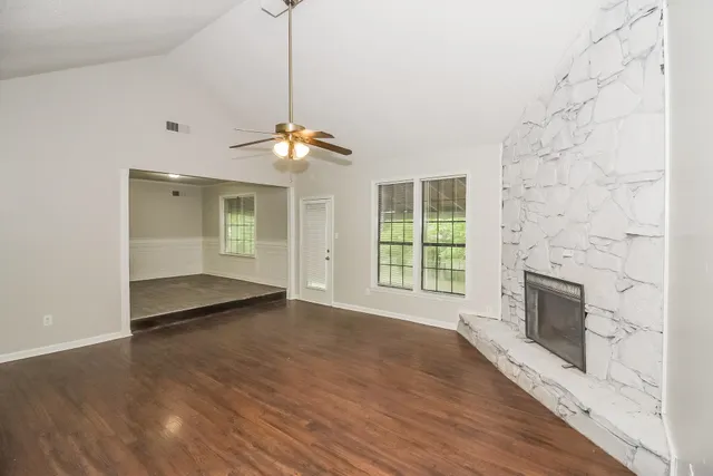 $1,605 | 6063 Colonyhill Drive, Bartlett, TN 38135