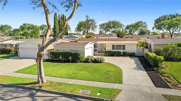 $850,000 | 1200 West Ash Avenue, Fullerton, CA 92833