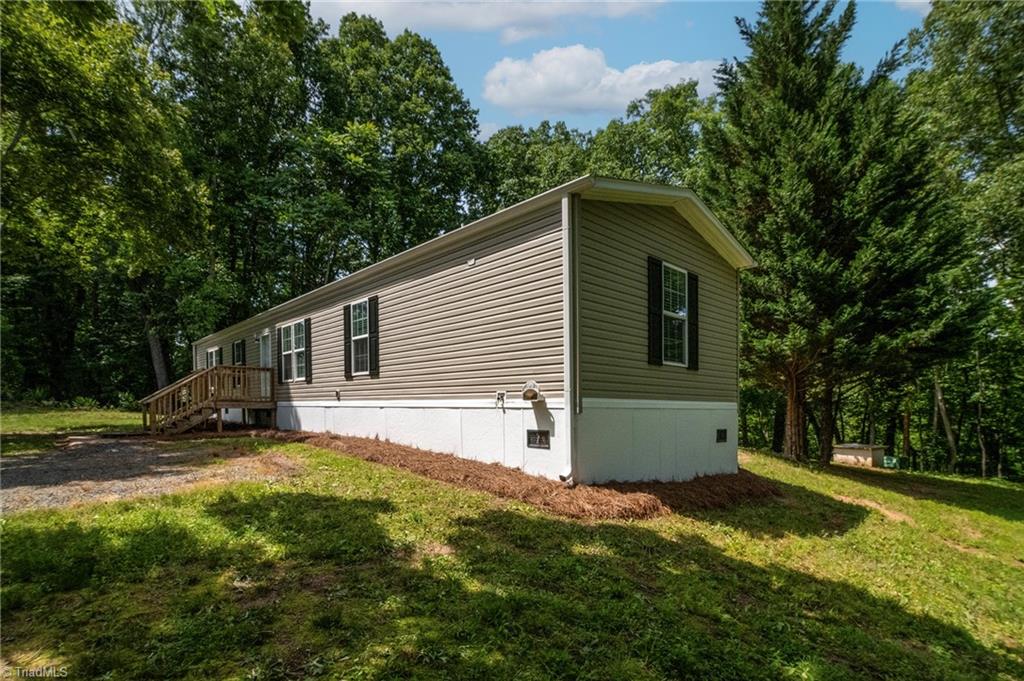 1244 Frye Road Westfield, NC 27053 - Photo 5 of 26 Gallery Image 5