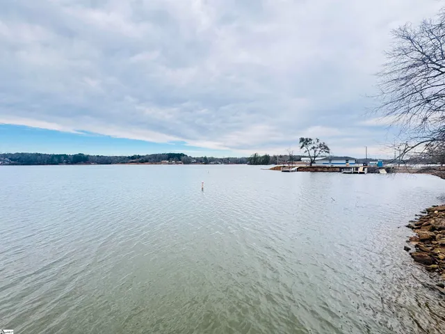 $270,000 | 1143 Jets Landing Road, Abbeville, SC 29620