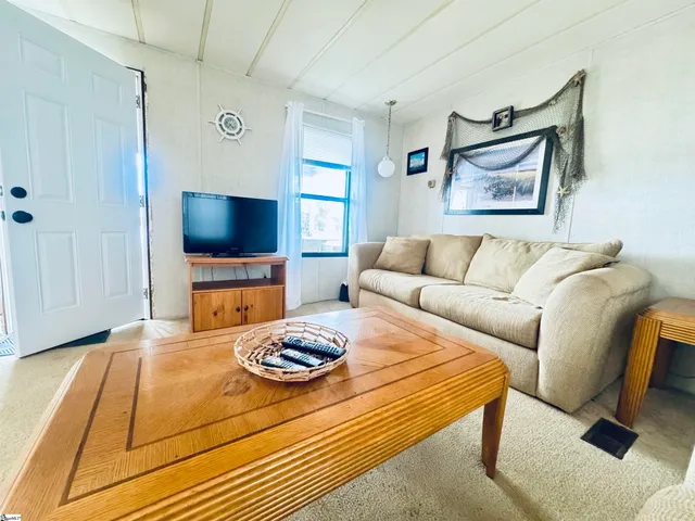 $270,000 | 1143 Jets Landing Road, Abbeville, SC 29620