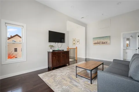 $845,000 | 130 Gano Street, Providence, RI 02906