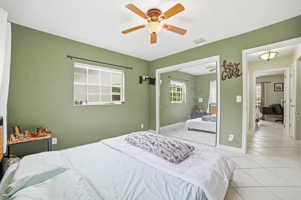 $3,200 | 564 Northwest 55th Street, Boca Raton, FL 33487