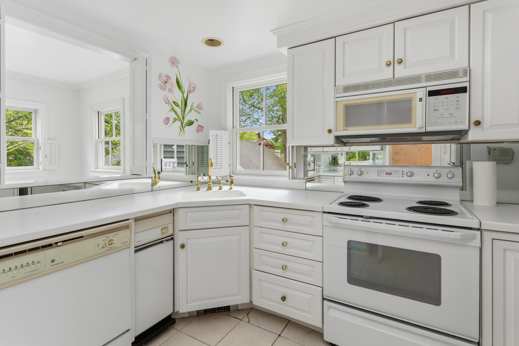 105 Parker Road, Unit B Osterville, MA 02655 - Photo 11 of 33 008_105Parker_053026