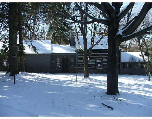 89 Merriman Road Sewickley Heights, PA 15143 - Photo 1 of 8 Exterior Front.