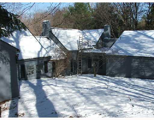 89 Merriman Road Sewickley Heights, PA 15143 - Photo 2 of 8 Exterior Front.