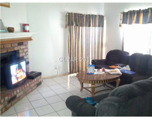 525 Inness Avenue Henderson, NV 89011 - Photo 5 of 14 Property Photo.