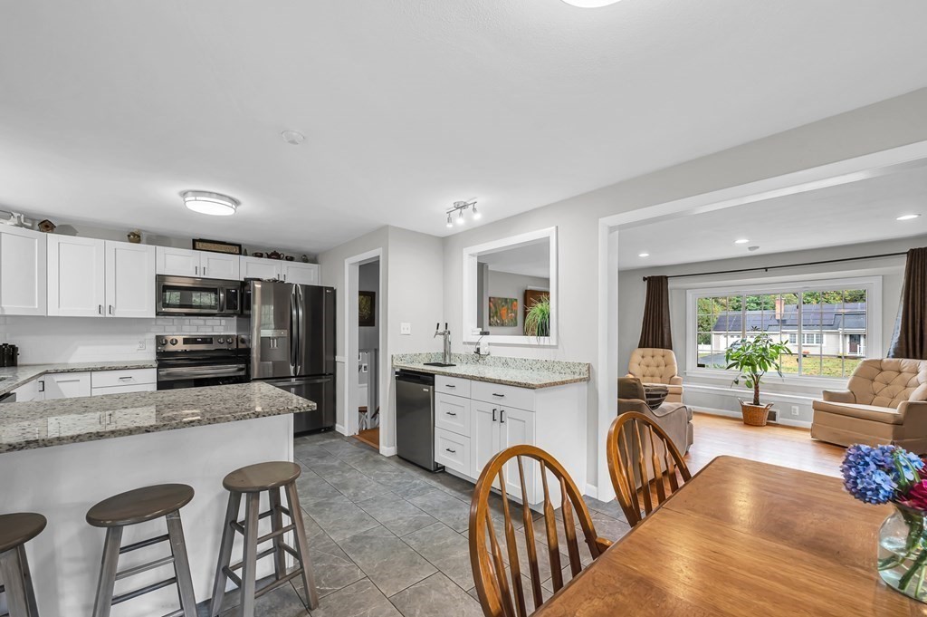 61 Birch Road Longmeadow, MA 01106 - Photo 12 of 42