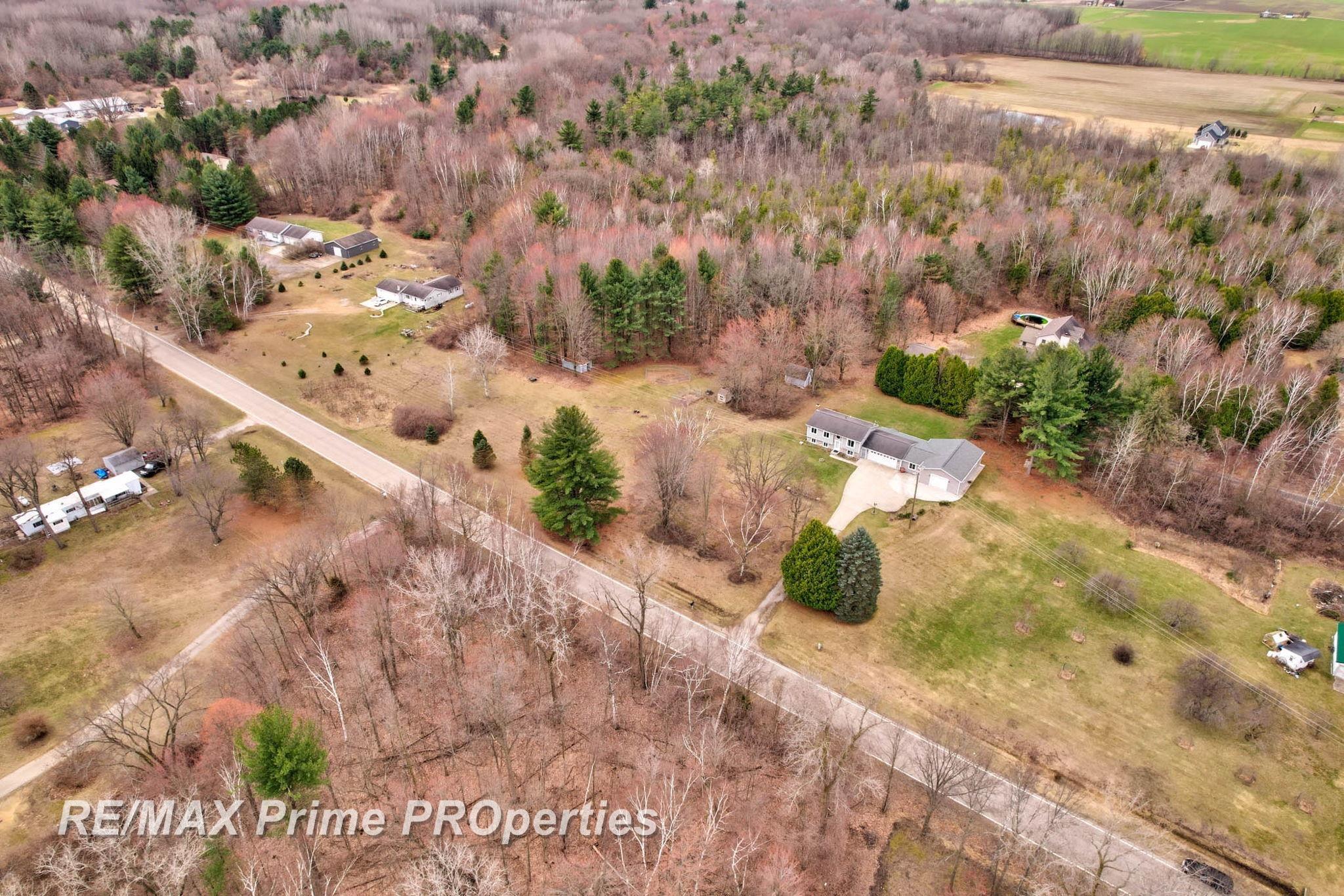 9060 North Belsay Road Millington, MI 48746 - Photo 71 of 74 50170333-33d40d22-e036-42b5-8d11-d2217e5b031b.JPG