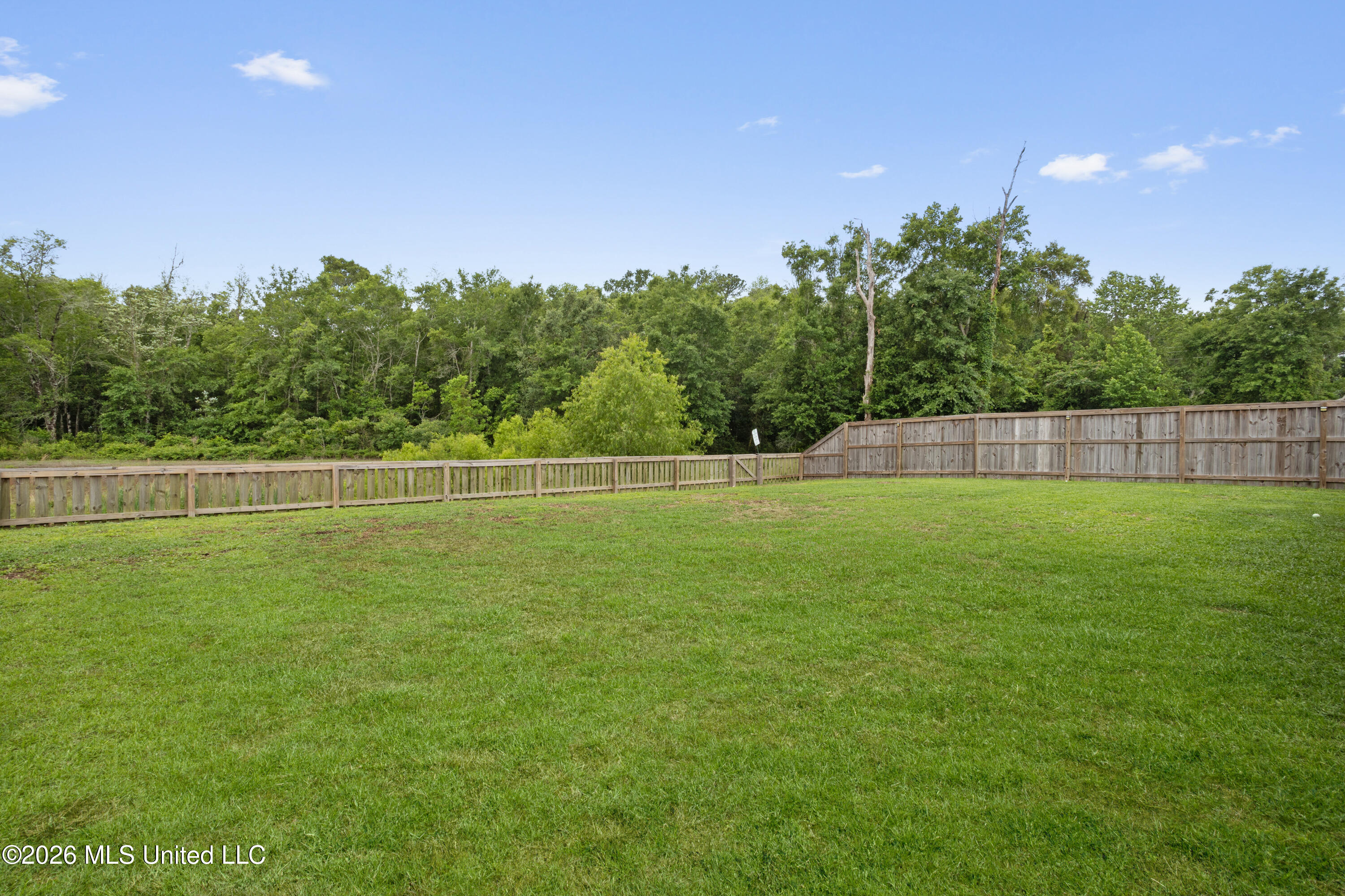 1004 Enclave Circle Long Beach, MS 39560 - Photo 3 of 40 00040