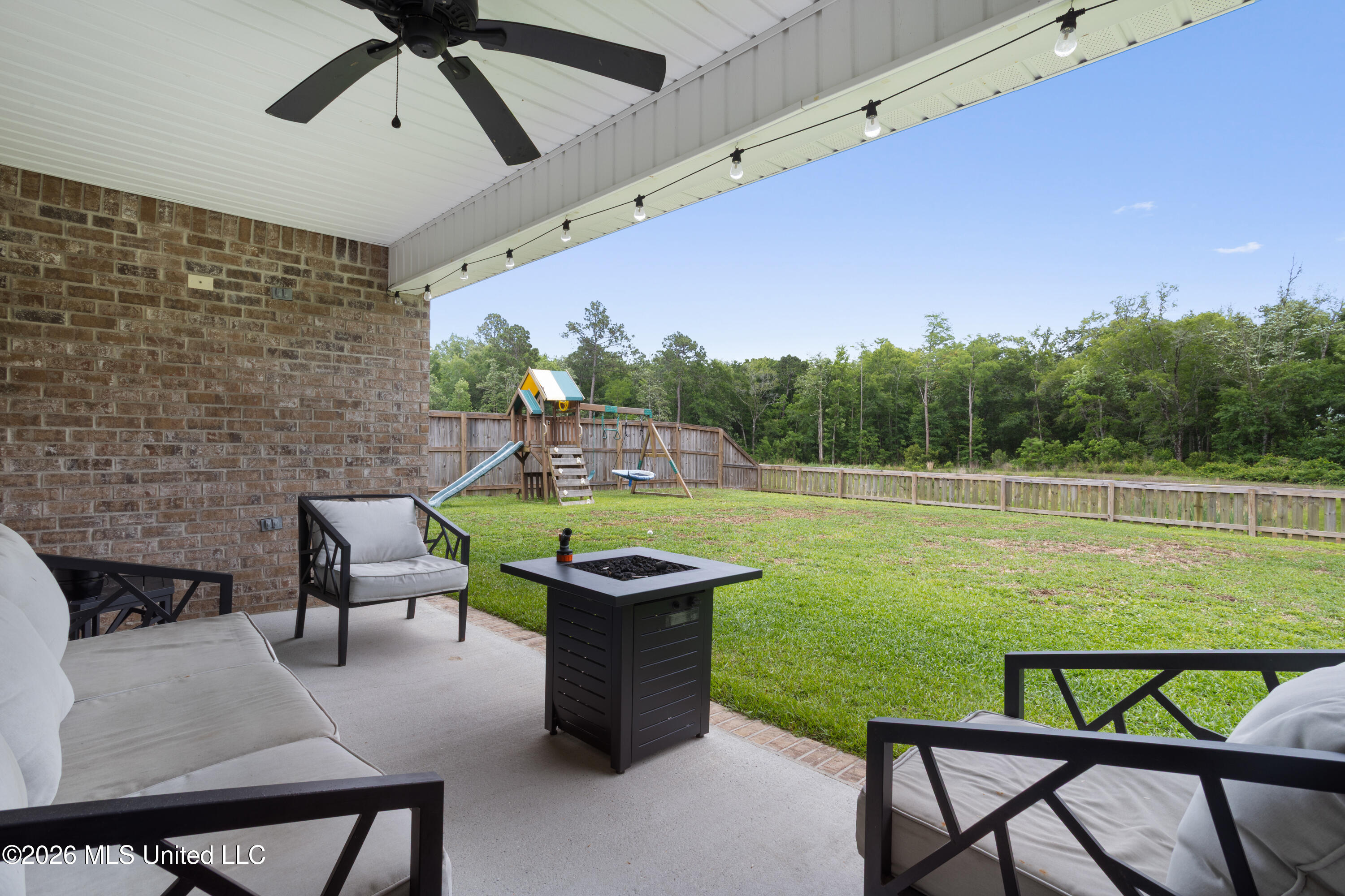 1004 Enclave Circle Long Beach, MS 39560 - Photo 35 of 40 00036