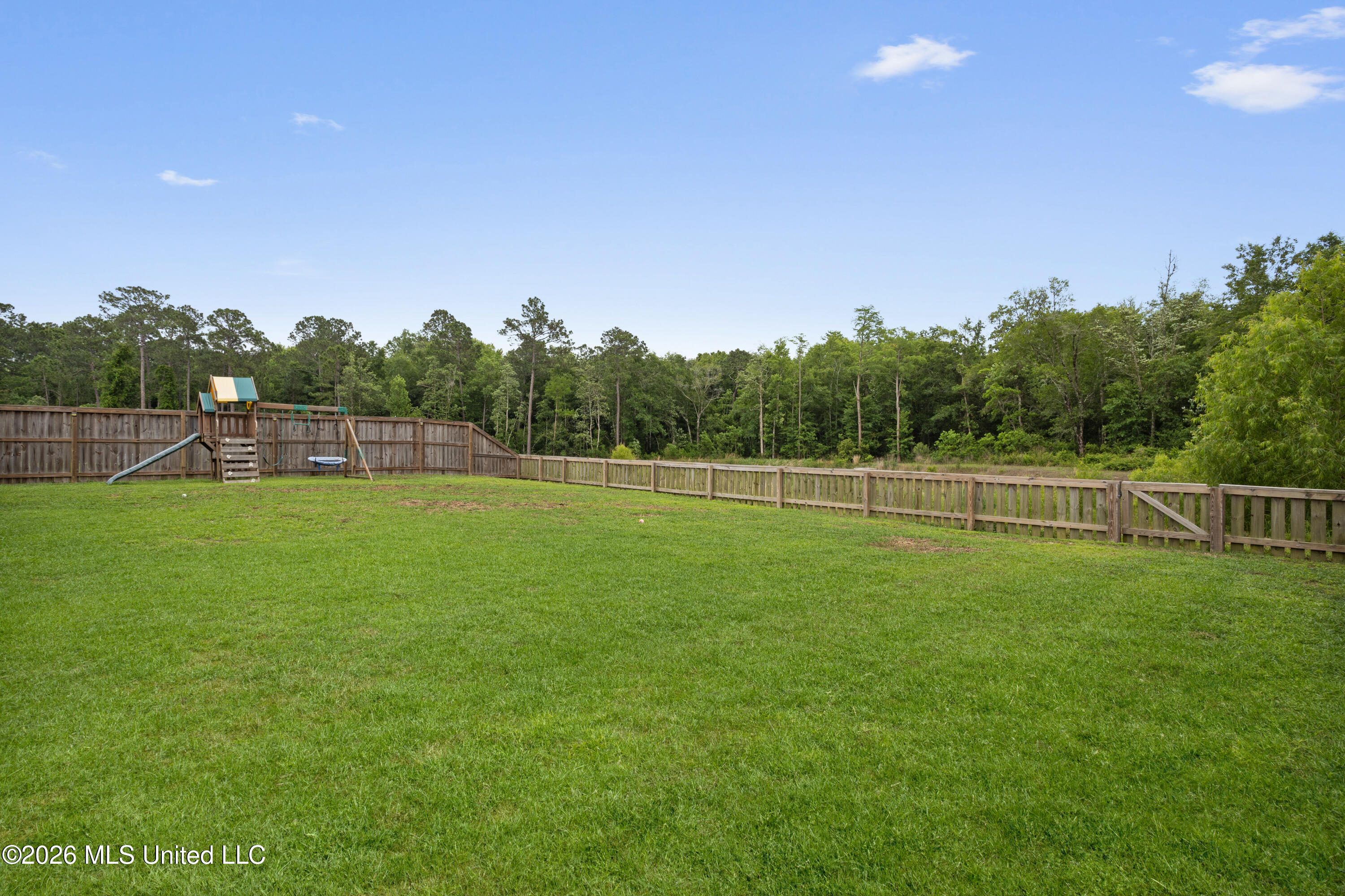 1004 Enclave Circle Long Beach, MS 39560 - Photo 36 of 40 00039