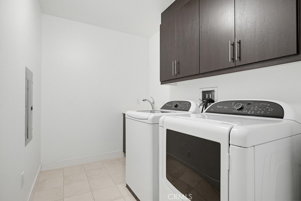 402 Rockefeller, Unit 406 Irvine, CA 92612 - Photo 42 of 75 Gallery Image 42