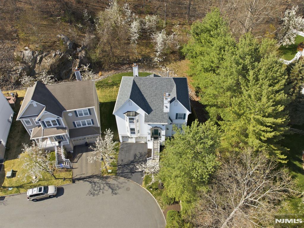1 Skytop Ridge Oakland, NJ 07436 - Photo 41 of 43