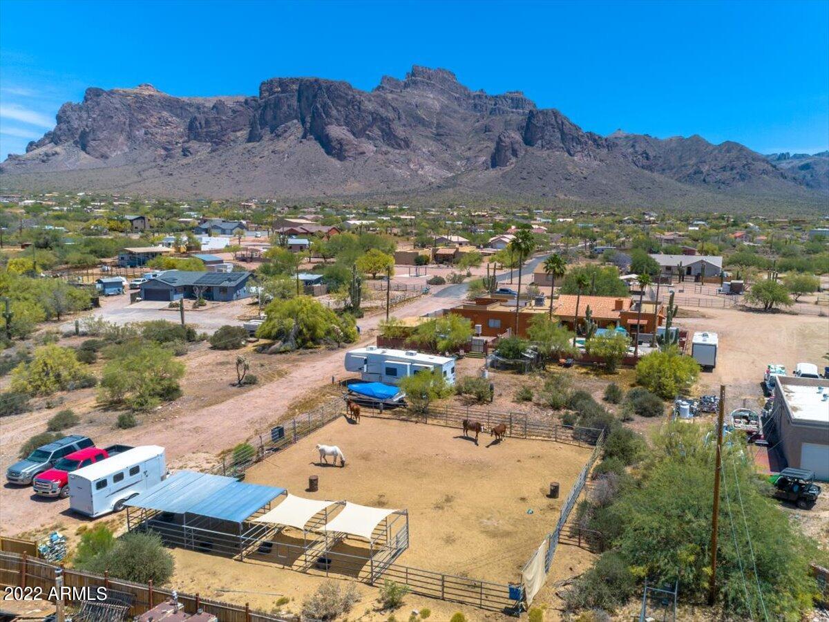 974 North Al Sieber Road Apache Junction, AZ 85119 - Photo 4 of 59 Horse Corral Area