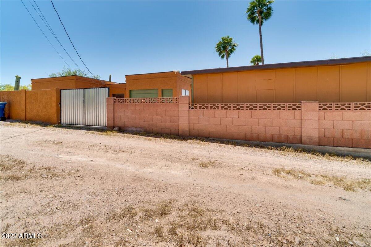 974 North Al Sieber Road Apache Junction, AZ 85119 - Photo 46 of 59 49-Alley access