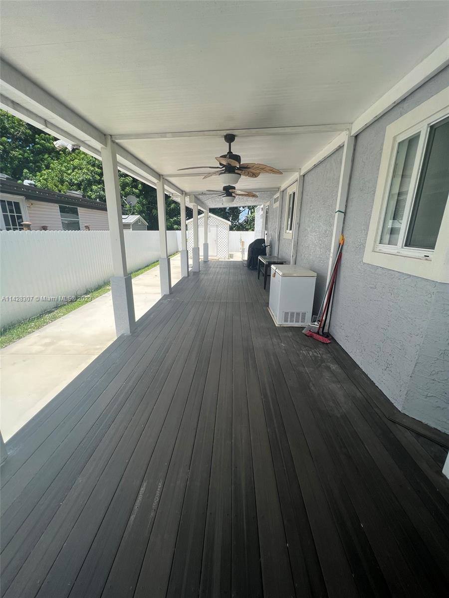 Gateway Estates Park Homestead, FL 33034 - Photo 25 of 26 a view of entryway and hall with wooden floor