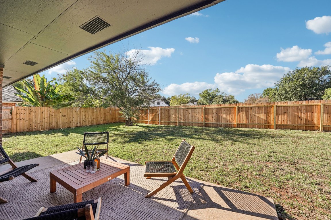 5307 Beckett Circle Austin, TX 78749 - Photo 28 of 29 Fenced backyard featuring a patio area
